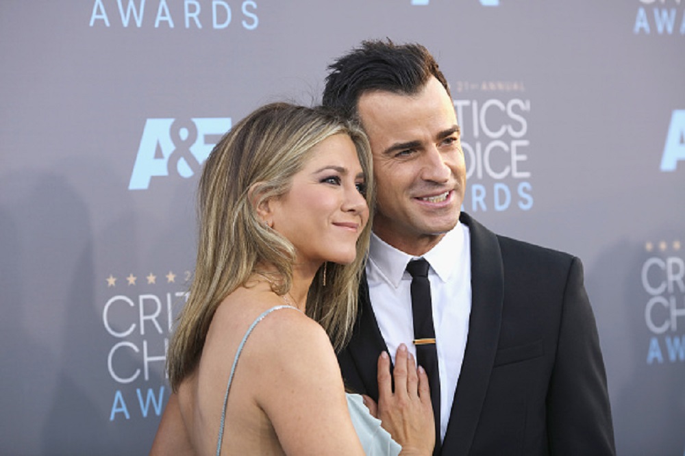 Jennifer Aniston And Justin Theroux: Rumors Fly Thick But Split Is Not Happening [VIDEO] - Enstarz
