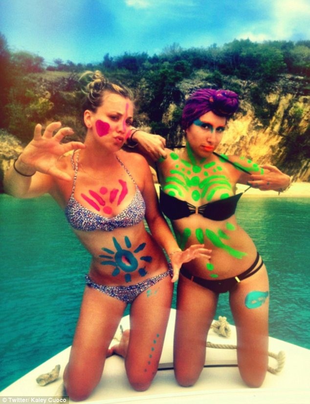 Big Bang Theory star Kaley Cuoco has posted fun pictures of her toned bikini