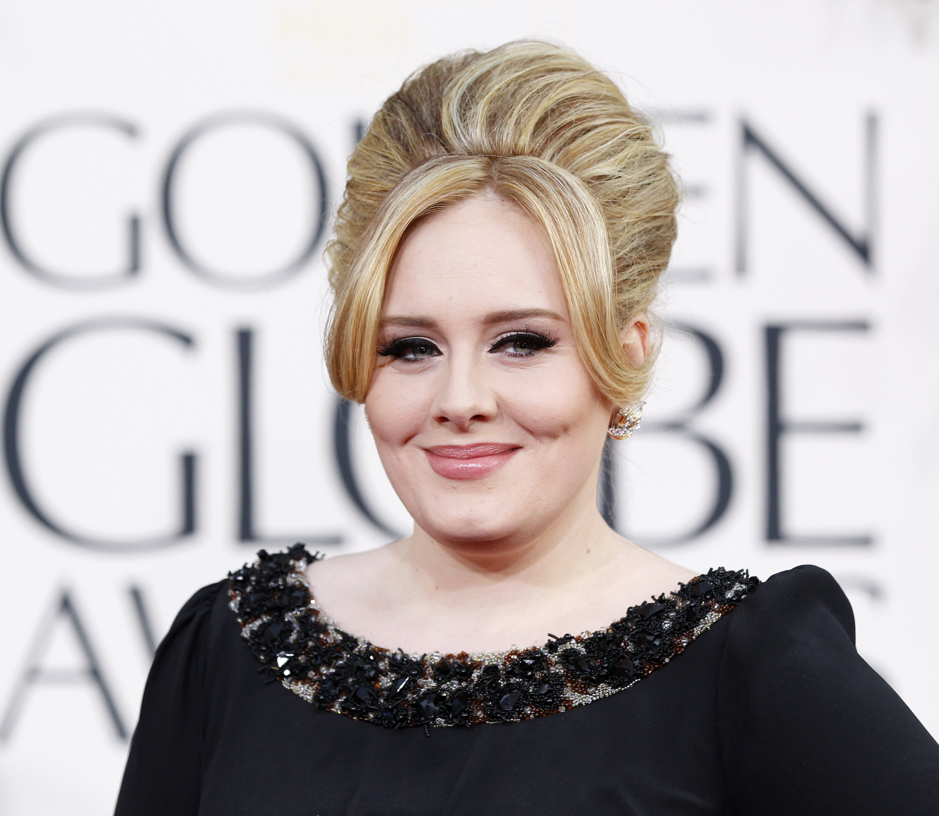 Adele News: Singer Becomes New Beckham Neighbor, Gets Honored By Queen ...